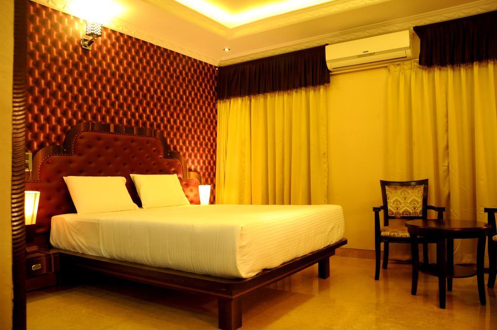 Jal Mahal Resort And Spa Майсуру Номер фото